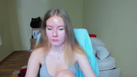 Emily online show from 03/09/25, 08:18