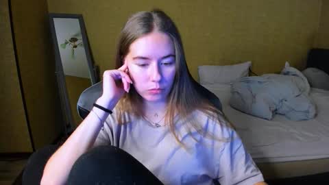 Emily online show from 02/11/26, 04:01