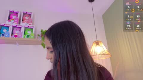Snapshot of emilyy_bank chatting on 05/26/26, 08:16 Emily Bank online show from 05/26/26, 08:16