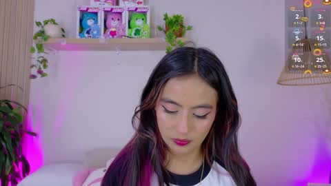Snapshot of emilyy_bank chatting on 05/30/26, 08:39 Emily Bank online show from 05/30/26, 08:39
