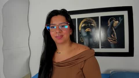 emilyy_cooperr online show from 01/16/26, 12:09