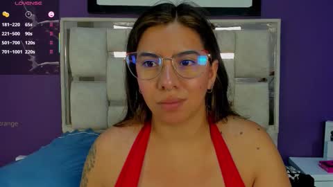 emilyy_cooperr online show from 03/19/26, 12:09