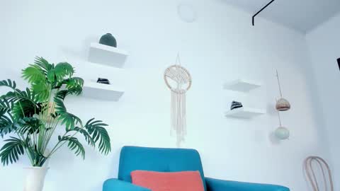 emilyy_kim online show from 01/13/26, 06:35