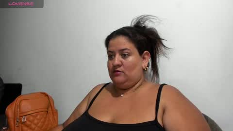 Snapshot of emilyycurvy_ chatting on 05/31/26, 11:17 Jhoanna online show from 05/31/26, 11:17