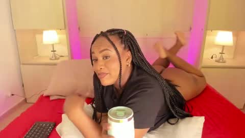 Snapshot of emilyystuart chatting on 11/15/25, 04:10 Emily online show from 11/15/25, 04:10