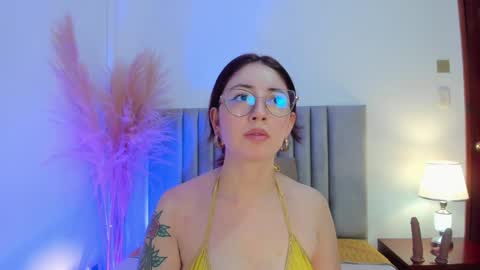 Emilyy Watson online show from 01/24/25, 11:37
