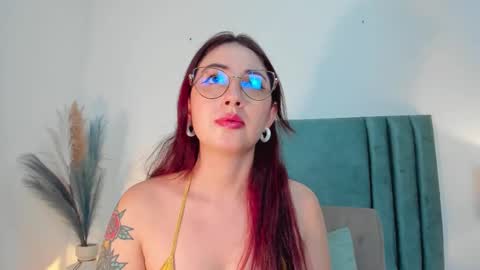 Emilyy Watson online show from 02/25/25, 02:33