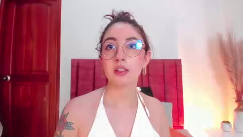 Emilyy Watson online show from 09/12/25, 12:22