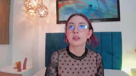 Emilyy Watson online show from 09/26/25, 12:36