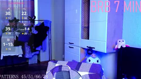 emimiy online show from 03/04/25, 08:35