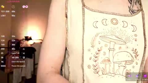 Snapshot of emimiy chatting on 11/06/25, 03:29 emimiy online show from 11/06/25, 03:29