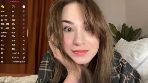 Snapshot of eminemswife chatting on 09/16/25, 10:44 Nadya online show from 09/16/25, 10:44