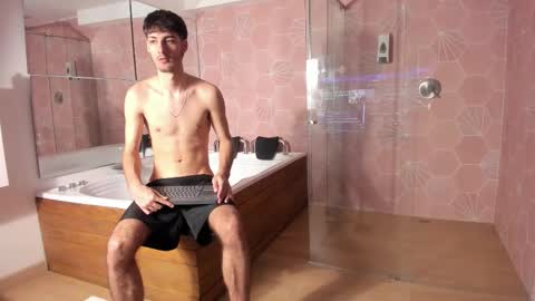 emir_ozan online show from 02/08/26, 08:01