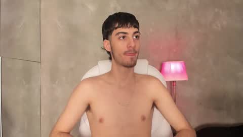 emir_ozan online show from 02/19/26, 07:32