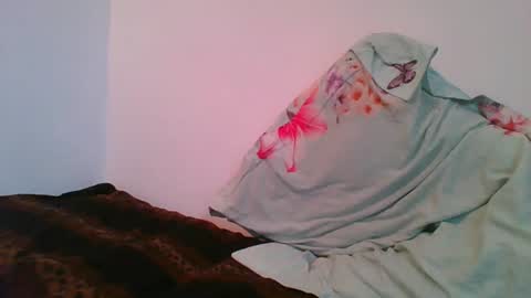 Snapshot of emma3119 chatting on 12/07/24, 06:54 emma online show from 12/07/24, 06:54