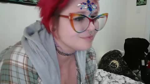 Snapshot of emma4269 chatting on 12/18/24, 05:10 emma lotacurves online show from 12/18/24, 05:10