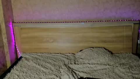 Snapshot of emma77_ chatting on 09/30/25, 06:57 Emma online show from 09/30/25, 06:57