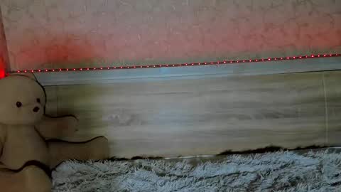 Snapshot of emma77_ chatting on 10/31/25, 09:38 Emma online show from 10/31/25, 09:38