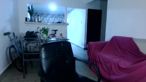 emma______1996 online show from 06/21/26, 09:56