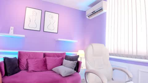 emma__walkerr_ online show from 01/25/25, 07:07