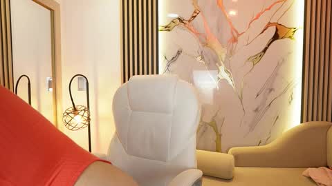 emma__walkerr_ online show from 02/11/26, 07:19