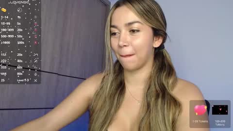 Snapshot of emma_aaa chatting on 12/07/24, 06:32 Rocio online show from 12/07/24, 06:32