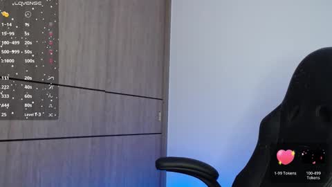 Snapshot of emma_aaa chatting on 12/20/24, 10:49 Rocio online show from 12/20/24, 10:49