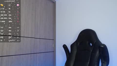 Snapshot of emma_aaa chatting on 02/08/25, 08:42 Rocio online show from 02/08/25, 08:42