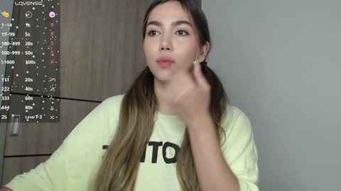 Snapshot of emma_aaa chatting on 03/05/25, 09:16 Rocio online show from 03/05/25, 09:16