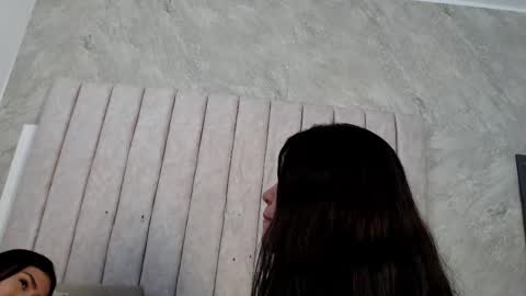 Snapshot of emma_and_aysha chatting on 02/27/25, 04:21 emma_and_aysha online show from 02/27/25, 04:21