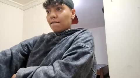 emma_and_thom online show from 03/08/26, 09:51