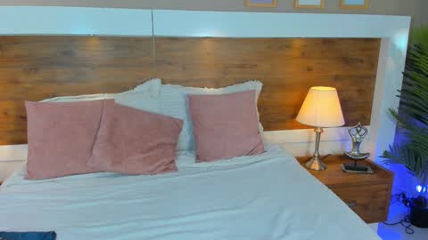 Emma  online show from 01/16/25, 05:44