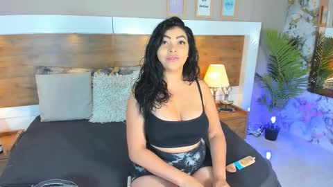 Emma  online show from 02/13/25, 12:00