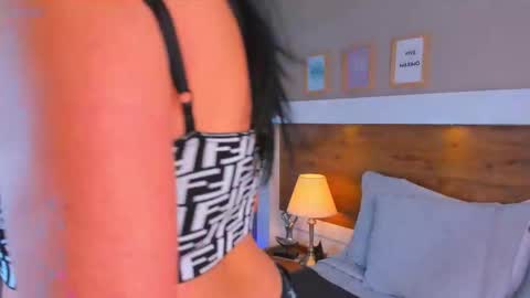 Emma  online show from 01/06/26, 11:25