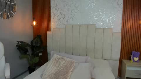 Snapshot of emma_bakker_ chatting on 03/13/26, 05:36 Emma online show from 03/13/26, 05:36