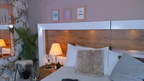 Snapshot of emma_bakker_ chatting on 03/16/26, 09:35 Emma online show from 03/16/26, 09:35