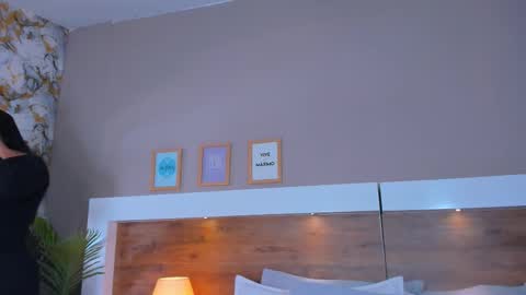 Snapshot of emma_bakker_ chatting on 03/18/26, 10:40 Emma online show from 03/18/26, 10:40