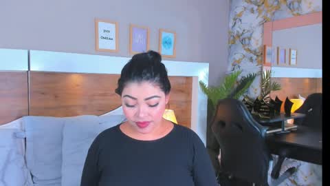 Snapshot of emma_bakker_ chatting on 04/07/26, 11:43 Emma online show from 04/07/26, 11:43