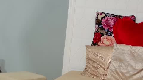 emma_bliss_ online show from 02/15/26, 08:27