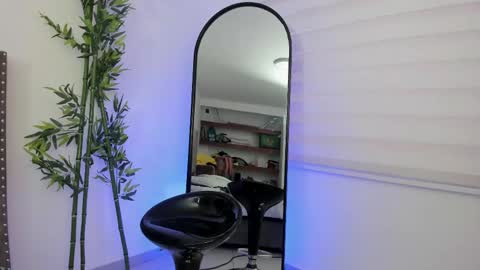 Emma Bloom online show from 02/20/25, 02:02