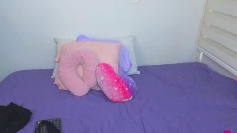 Snapshot of emma_blue_ chatting on 01/26/25, 07:52 Emma Blue modelo independiente online show from 01/26/25, 07:52