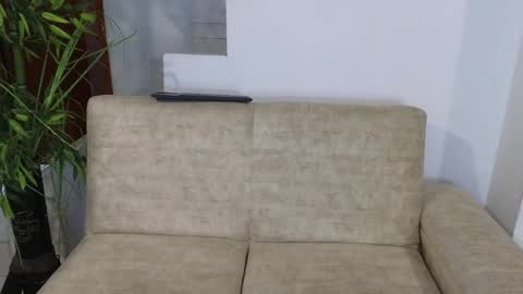 Snapshot of emma_blue_ chatting on 09/09/25, 03:39 Emma Blue modelo independiente online show from 09/09/25, 03:39