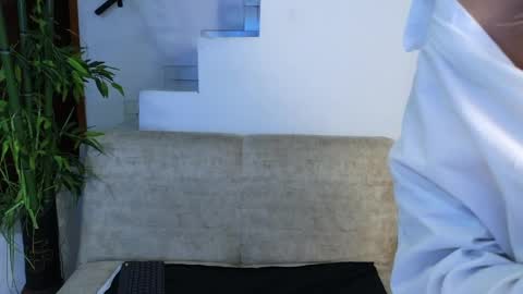 Snapshot of emma_blue_ chatting on 04/11/26, 05:12 Emma Blue modelo independiente online show from 04/11/26, 05:12