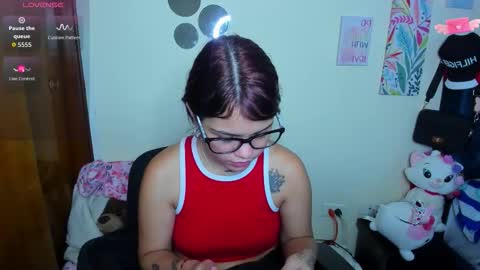 emma_boo_ online show from 11/25/25, 05:57