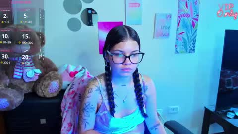 Snapshot of emma_boo_ chatting on 06/03/26, 02:44 emma_boo_ online show from 06/03/26, 02:44