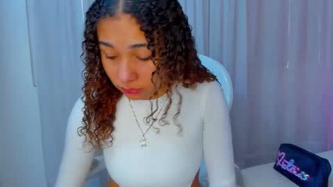 Emma Carteer   online show from 10/25/25, 03:07