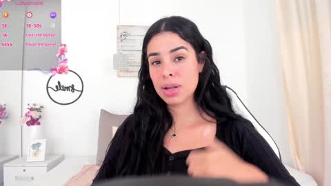 Emma Castillo online show from 12/11/24, 01:58