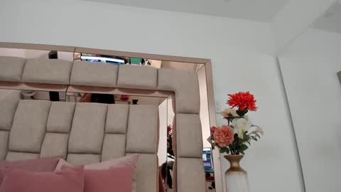 Emma Castillo online show from 01/24/25, 10:30