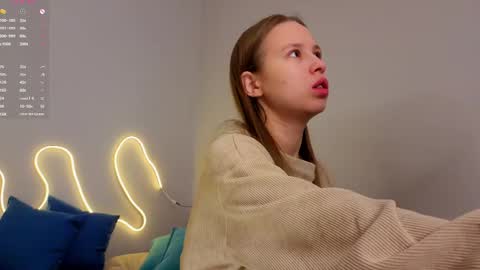 Snapshot of emma_clon chatting on 04/02/26, 01:47 Emma online show from 04/02/26, 01:47