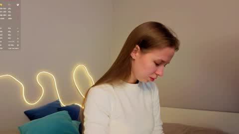 Emma online show from 05/02/26, 02:16